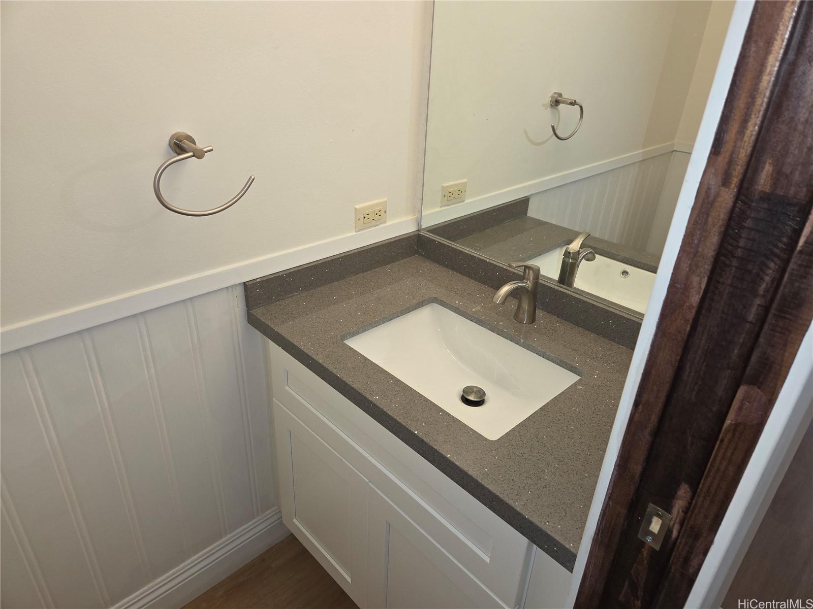 500 University Ave Honolulu - Rental - photo 7 of 24