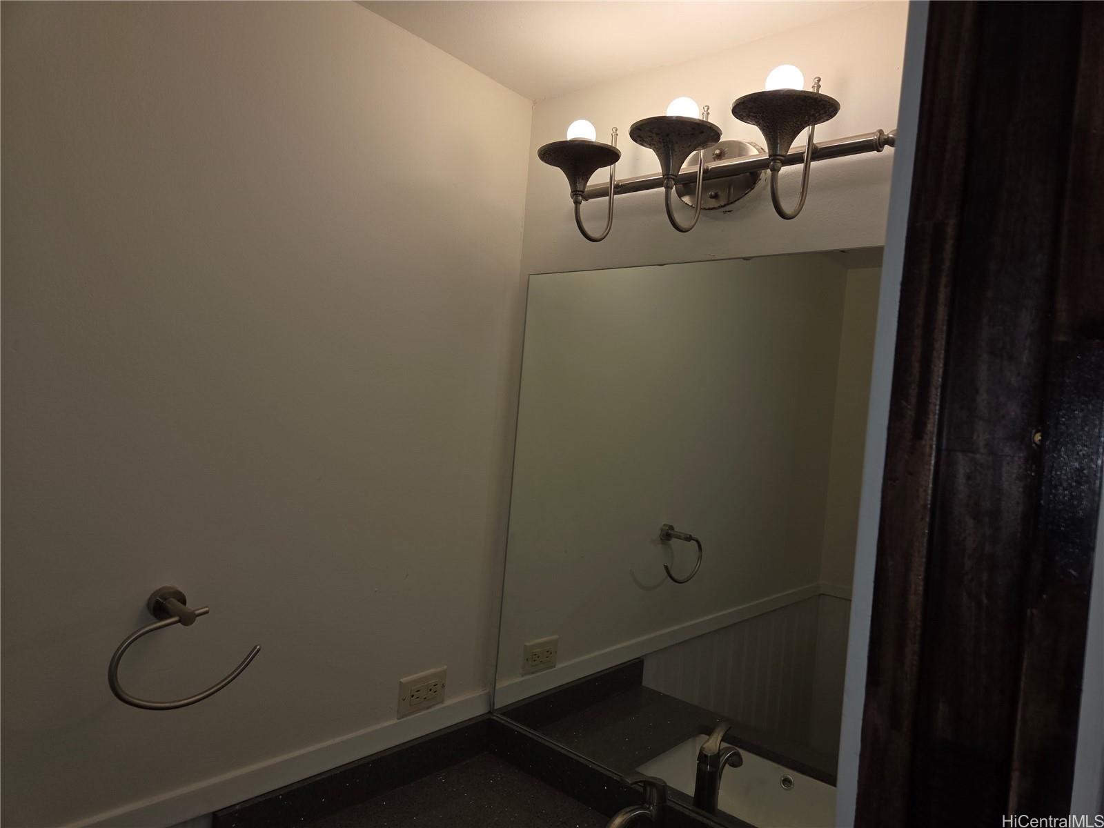 500 University Ave Honolulu - Rental - photo 8 of 24