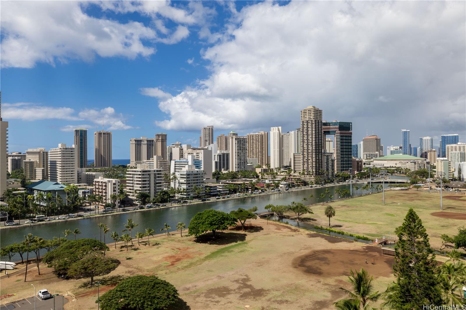 500 University Ave Honolulu - Rental - photo 12 of 20