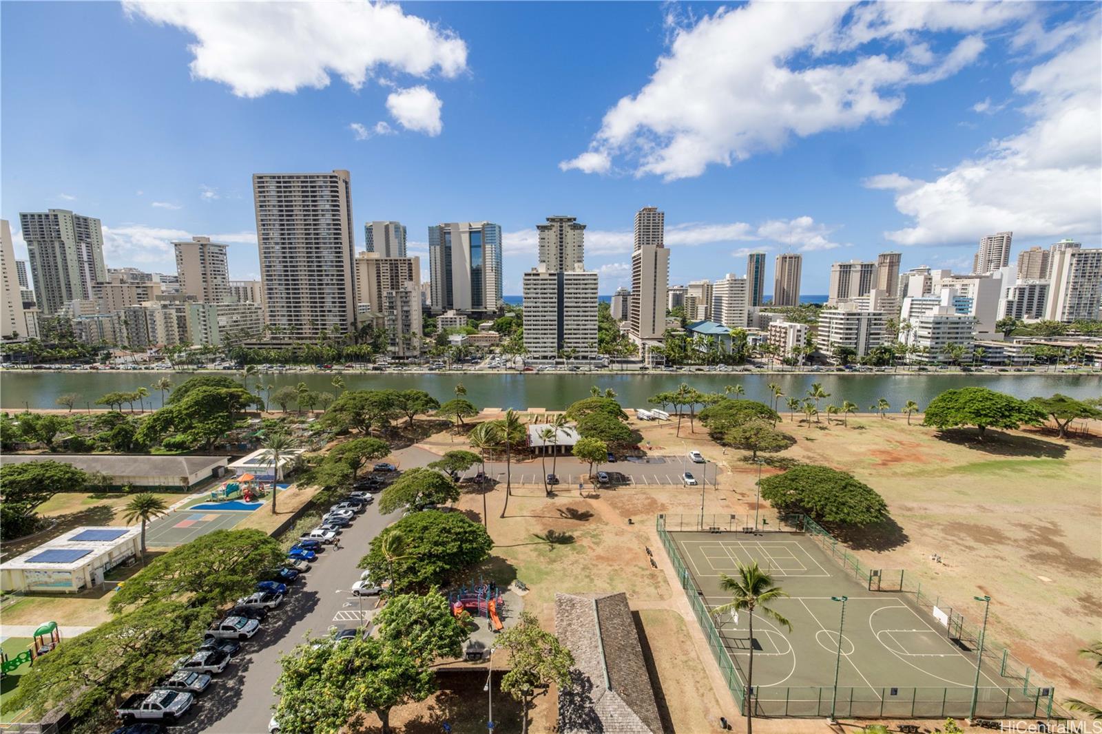 500 University Ave Honolulu - Rental - photo 10 of 20