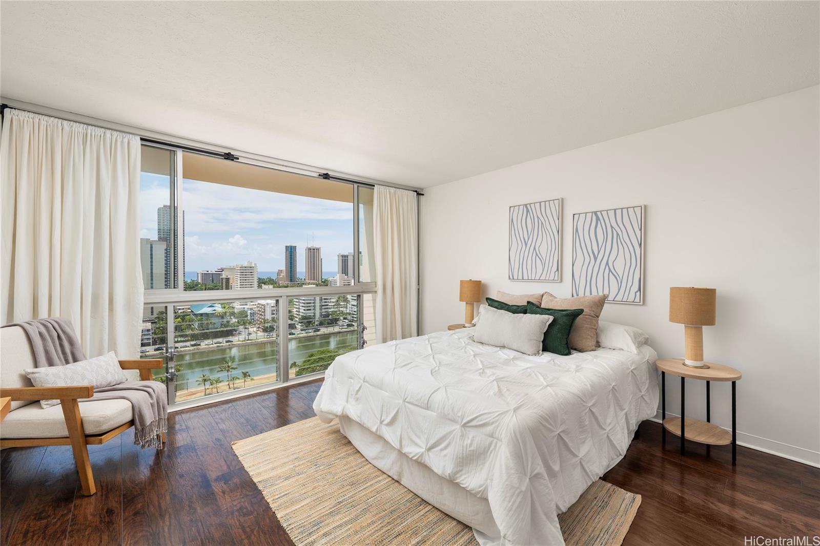 Ala Wai Plaza condo # 1801, Honolulu, Hawaii - photo 17 of 19