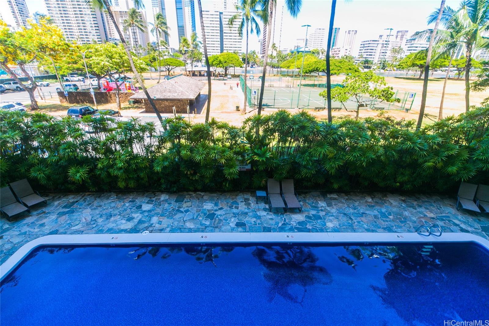 Ala Wai Plaza condo # 311, Honolulu, Hawaii - photo 4 of 25