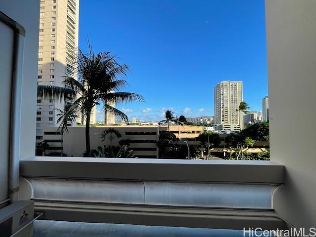 Ala Wai Plaza condo # 528, Honolulu, Hawaii - photo 5 of 12