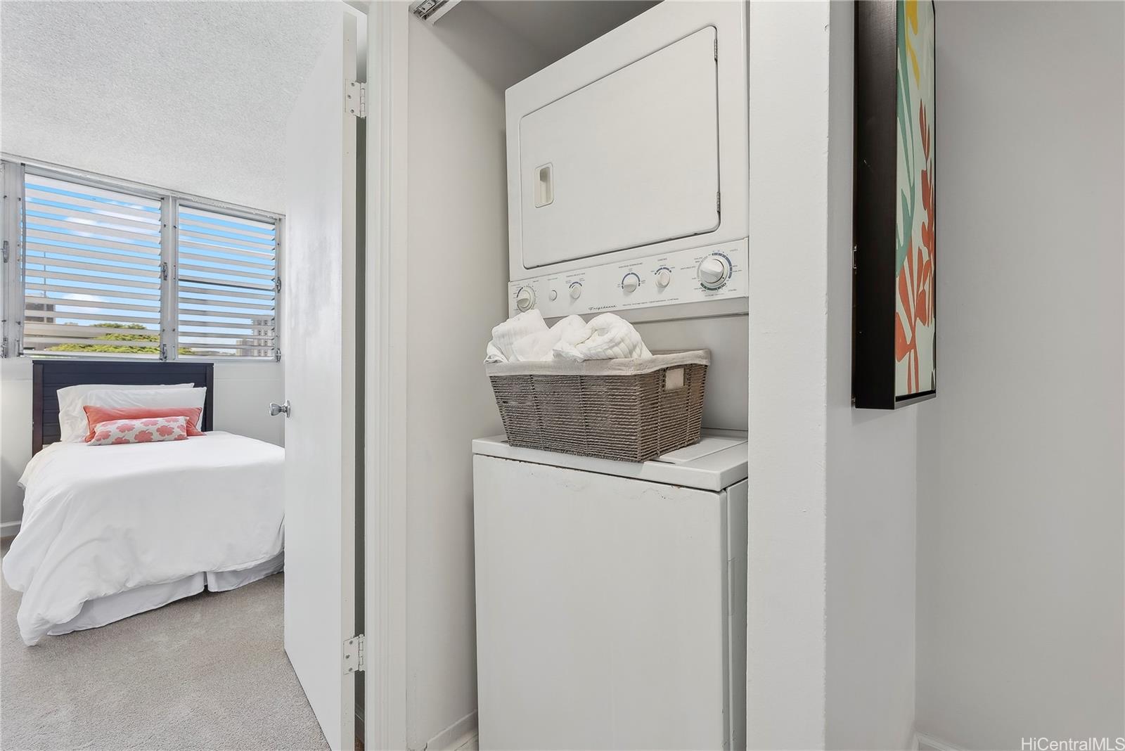 Ala Wai Plaza condo # 532, Honolulu, Hawaii - photo 12 of 18