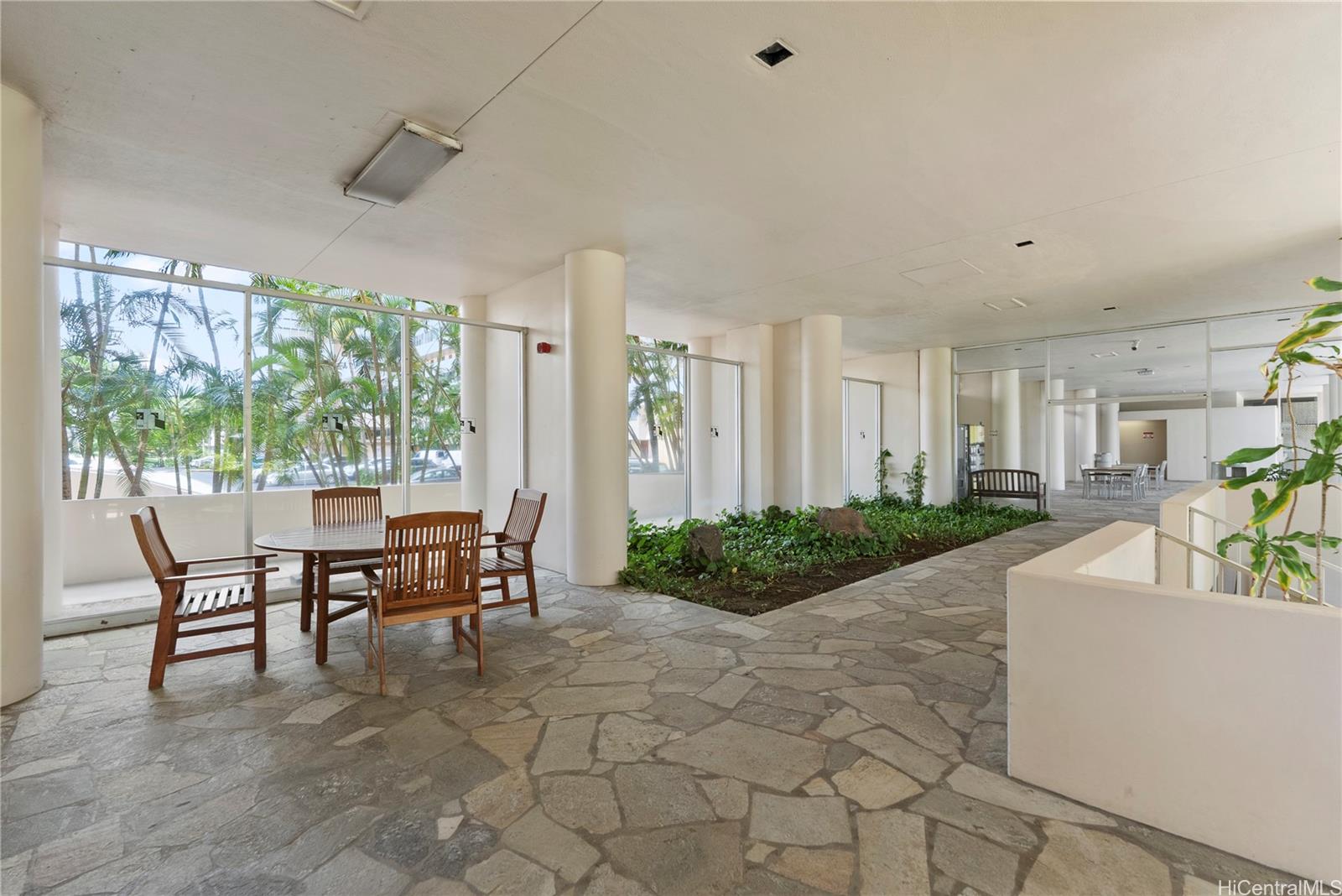 Ala Wai Plaza condo # 532, Honolulu, Hawaii - photo 16 of 18