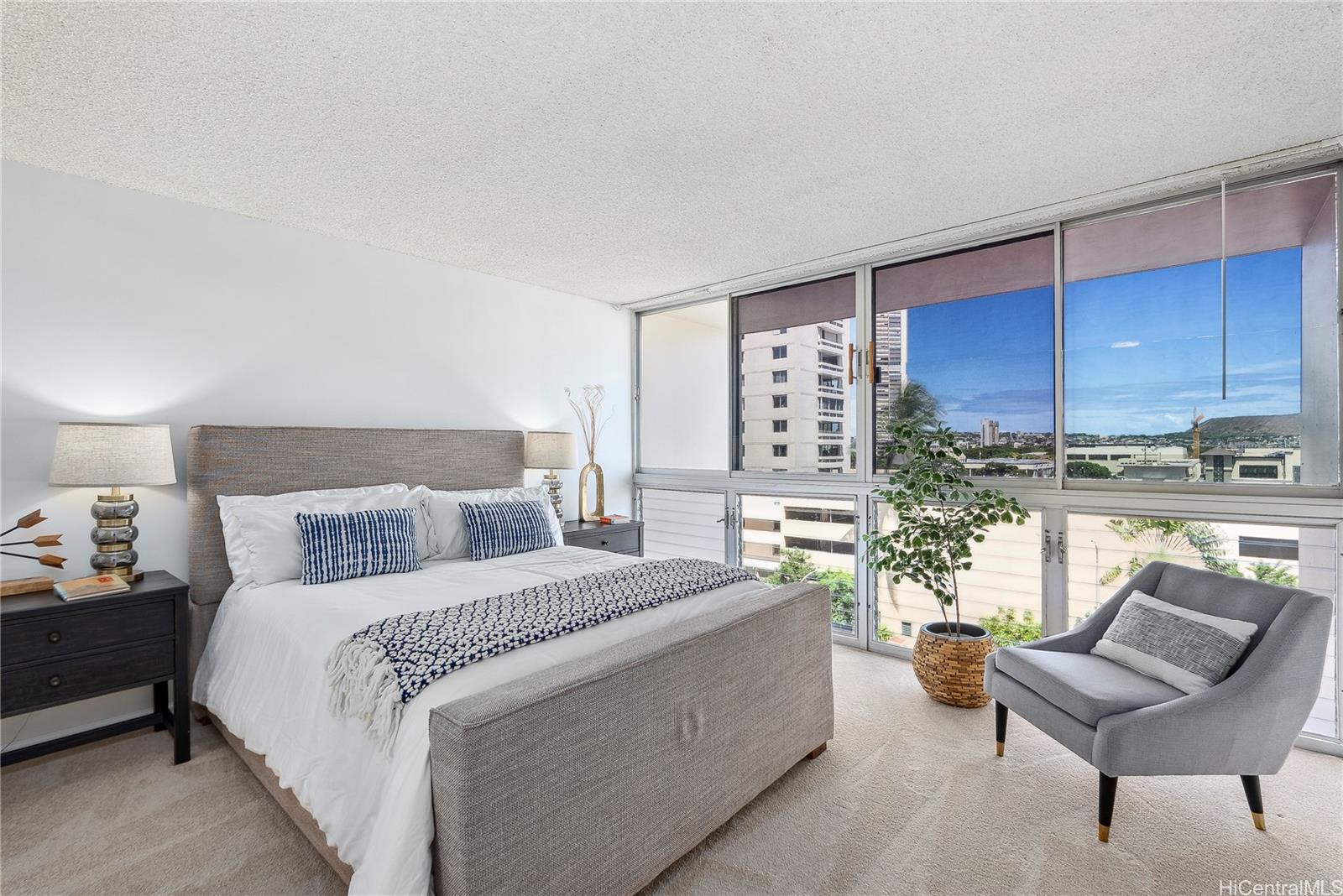 Ala Wai Plaza condo # 532, Honolulu, Hawaii - photo 7 of 18