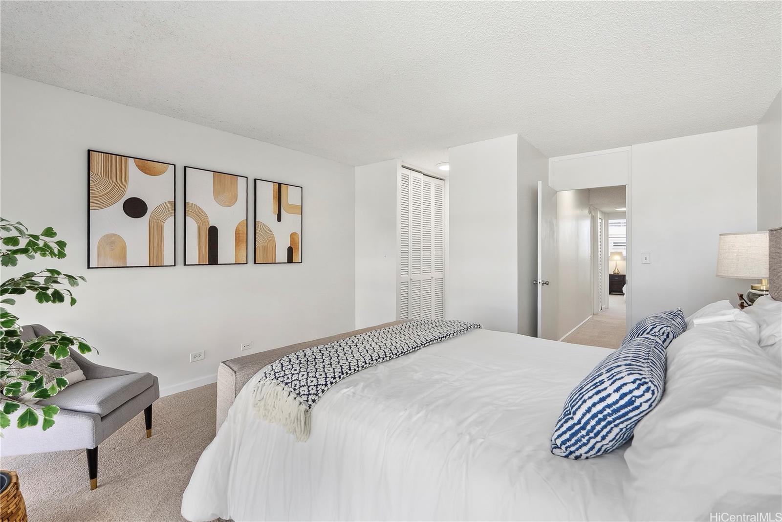 Ala Wai Plaza condo # 532, Honolulu, Hawaii - photo 8 of 18