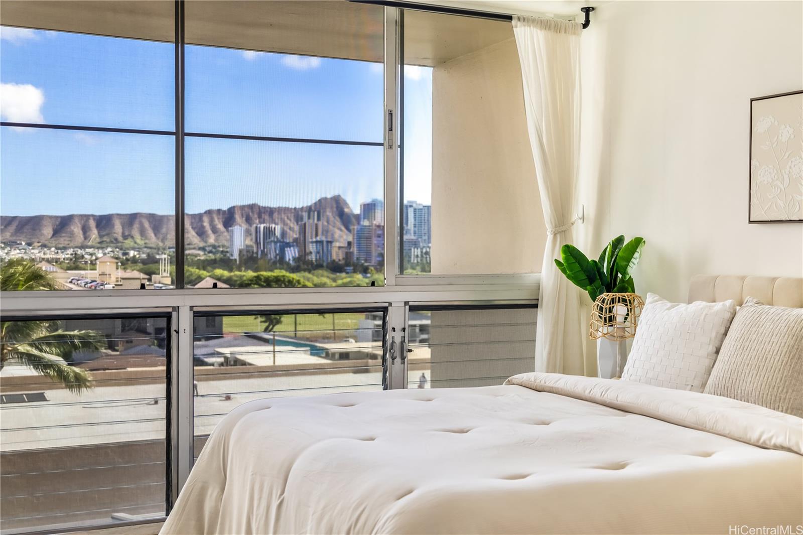 Ala Wai Plaza condo # 736, Honolulu, Hawaii - photo 13 of 25