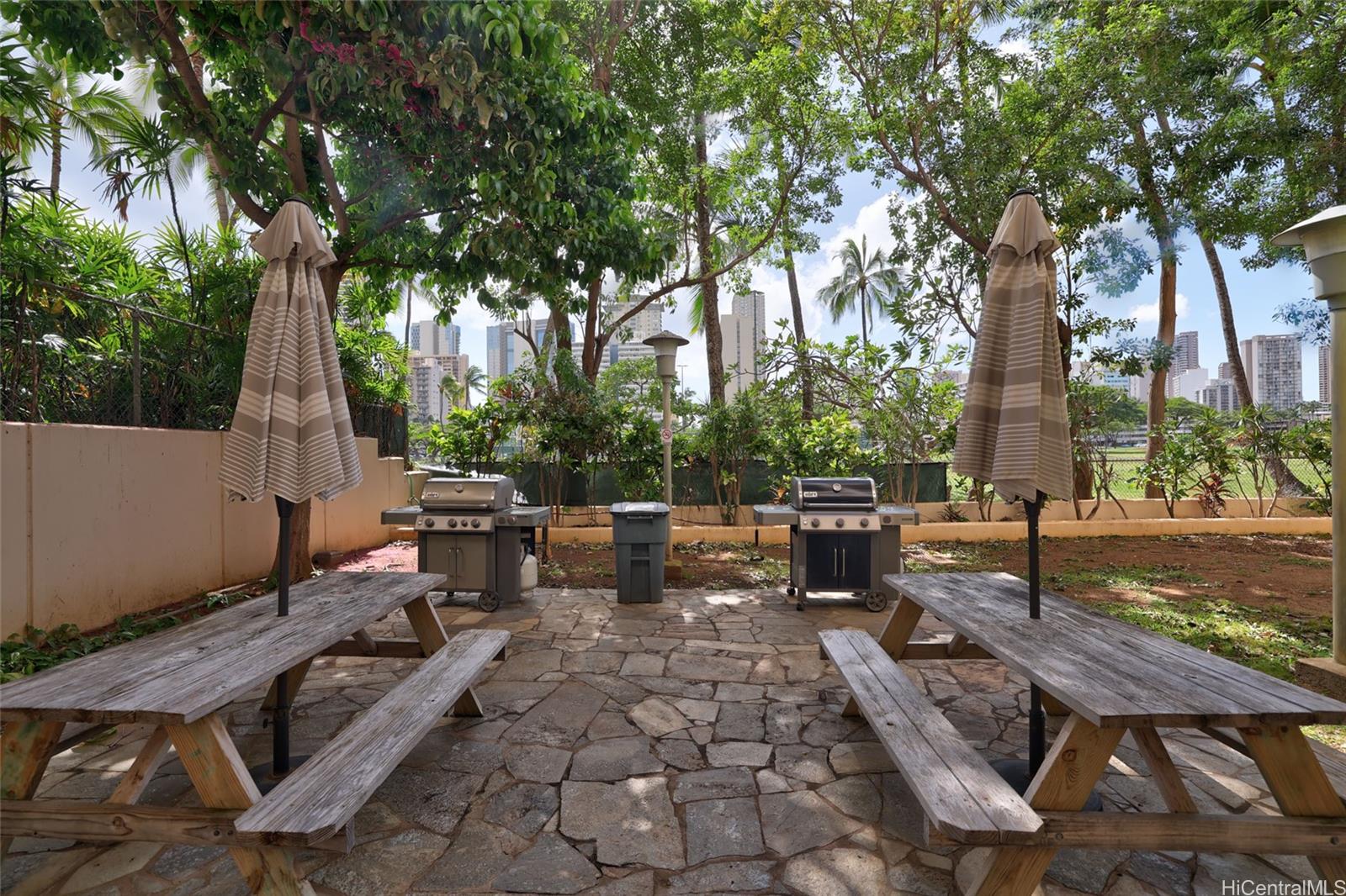 Ala Wai Plaza condo # 904, Honolulu, Hawaii - photo 20 of 25