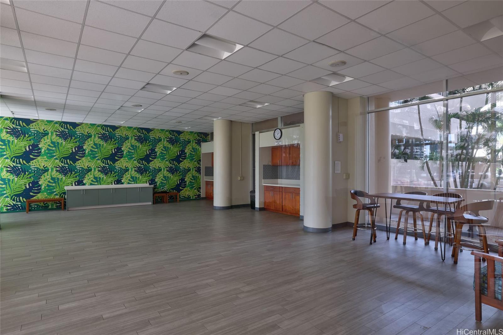 Ala Wai Plaza condo # 904, Honolulu, Hawaii - photo 21 of 25