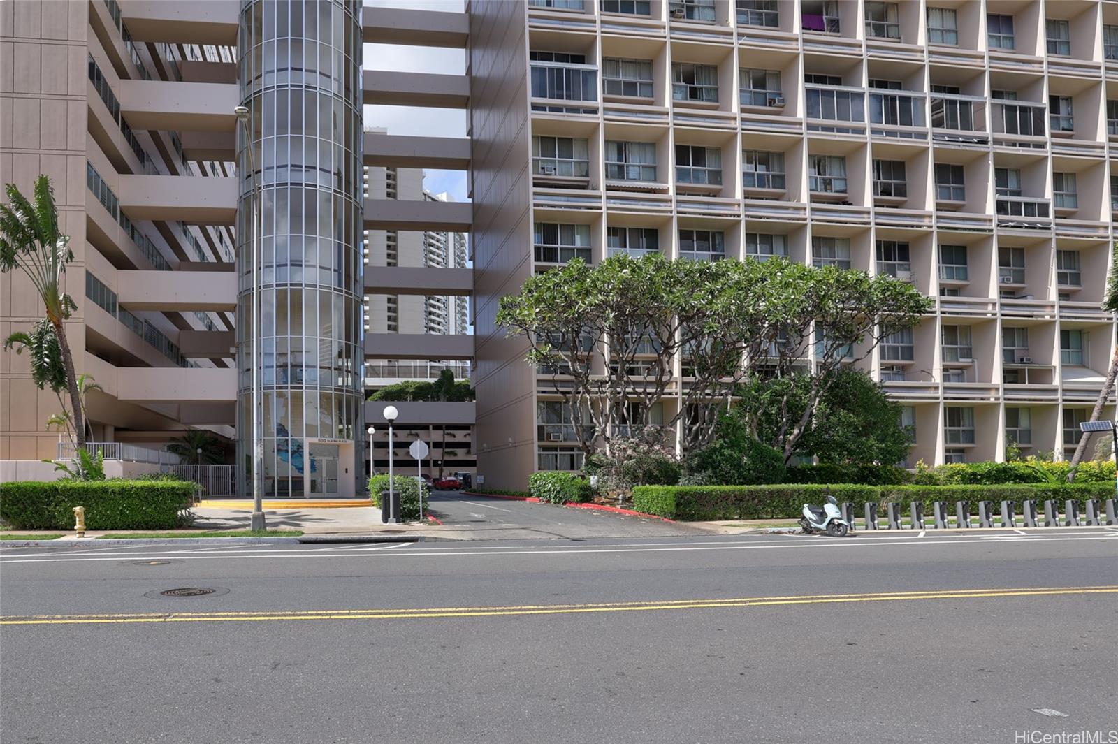 Ala Wai Plaza condo # 904, Honolulu, Hawaii - photo 23 of 25