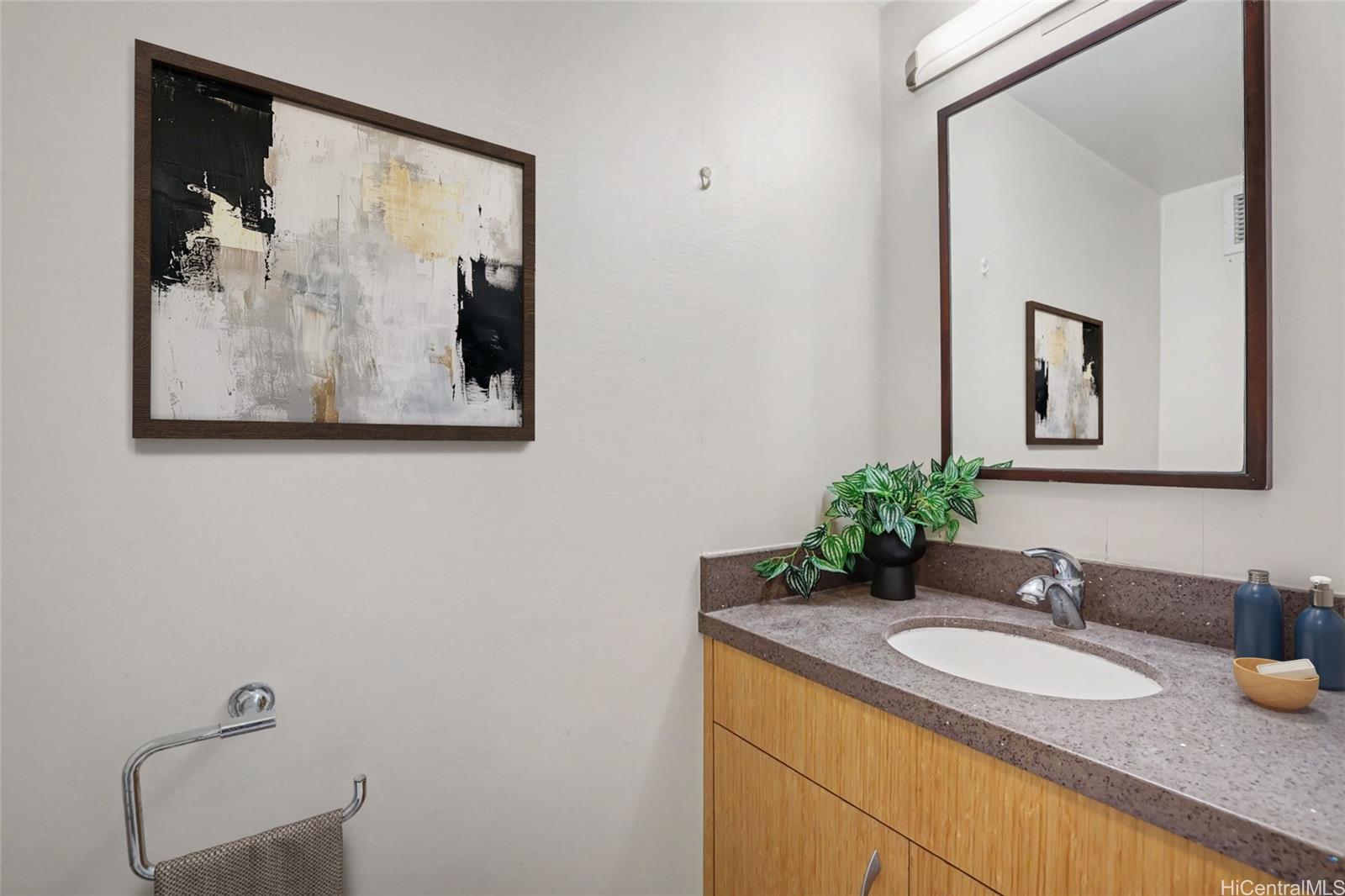 Ala Wai Plaza condo # 904, Honolulu, Hawaii - photo 8 of 25