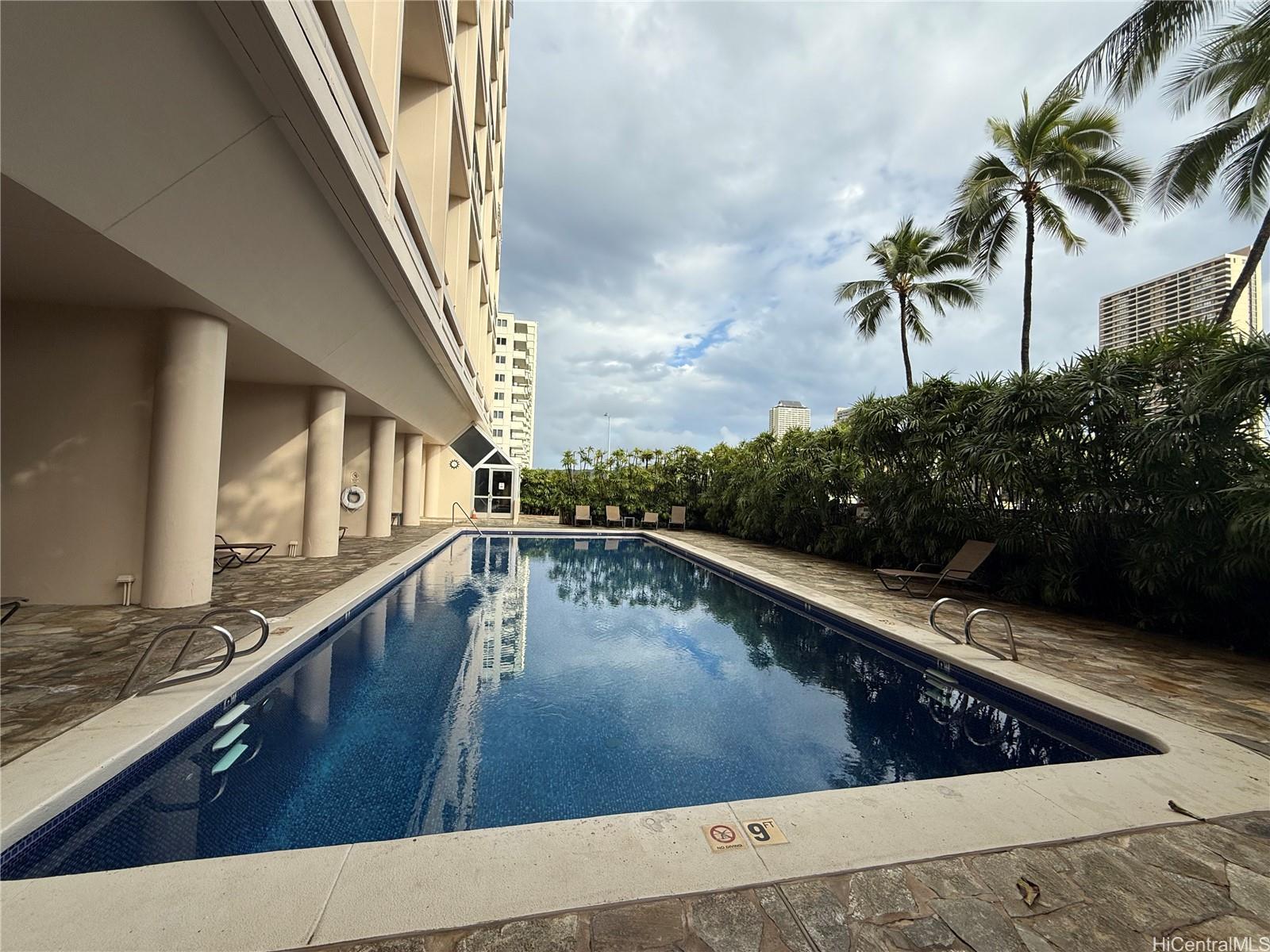 Ala Wai Plaza condo # 917, Honolulu, Hawaii - photo 17 of 17