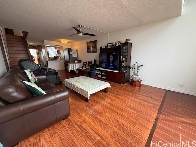 Ala Wai Plaza condo # 917, Honolulu, Hawaii - photo 3 of 17