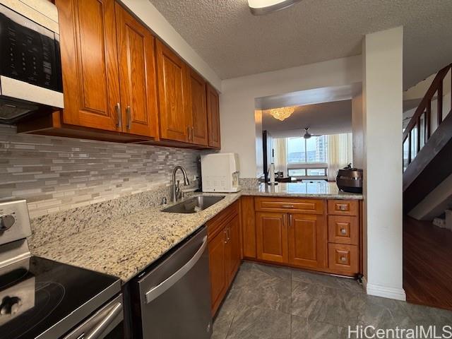 Ala Wai Plaza condo # 917, Honolulu, Hawaii - photo 4 of 17