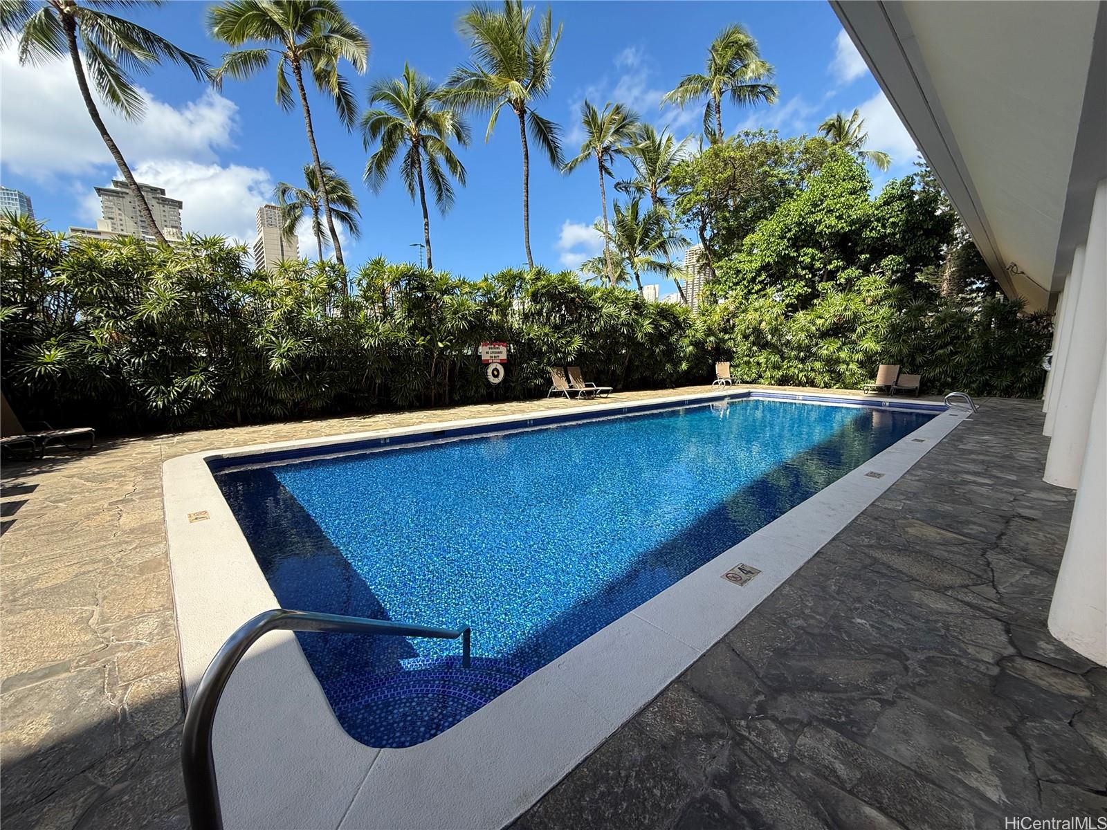 500 University Ave Honolulu - Rental - photo 13 of 13