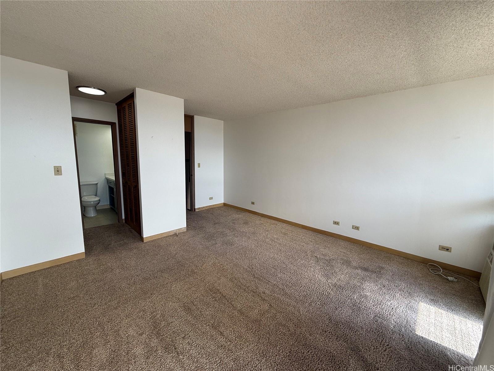 500 University Ave Honolulu - Rental - photo 5 of 13