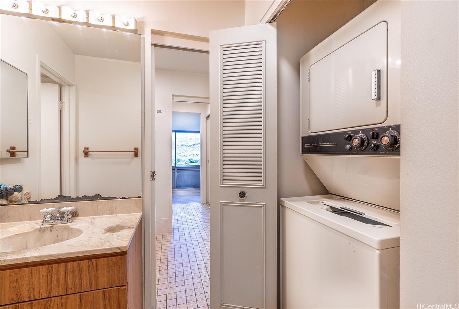 Mauna Luan condo # 110E, Honolulu, Hawaii - photo 13 of 23