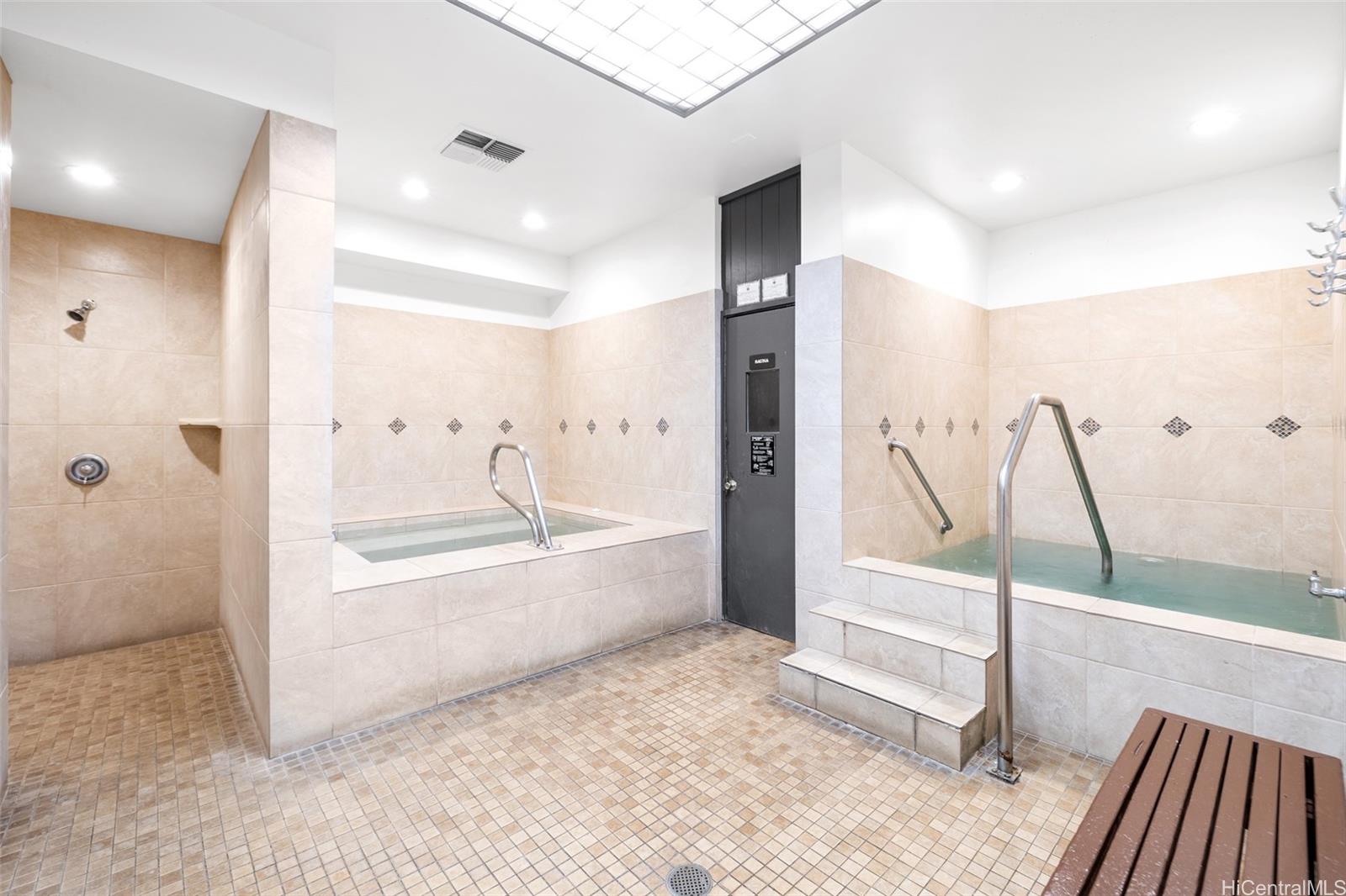 Mauna Luan condo # 110E, Honolulu, Hawaii - photo 18 of 23