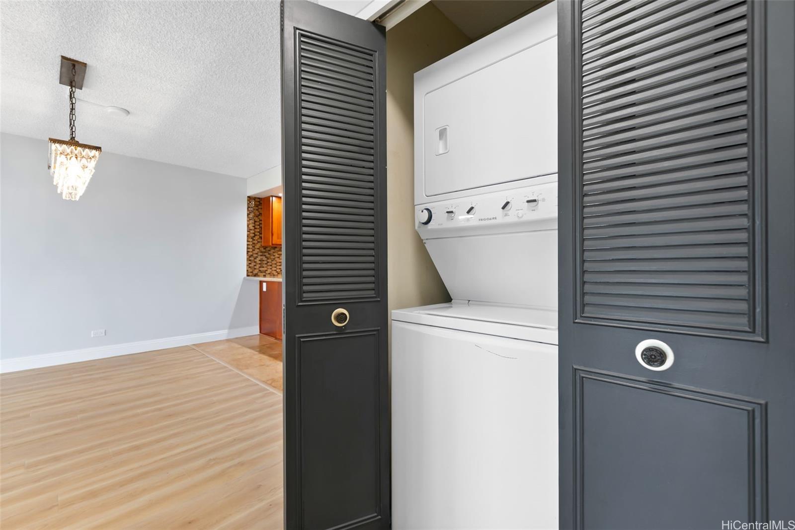 Mauna Luan condo # 1/10J, Honolulu, Hawaii - photo 11 of 25