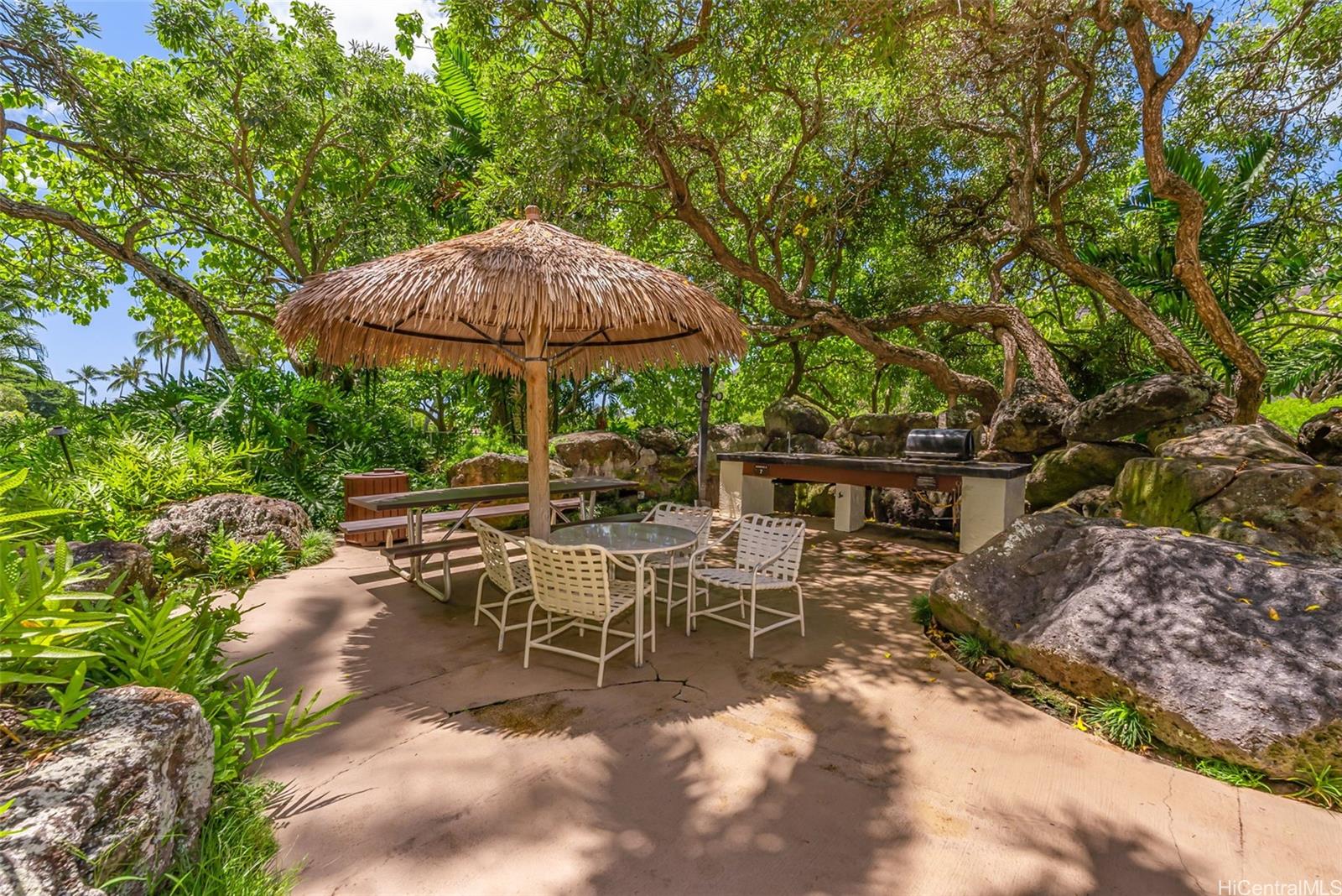 Mauna Luan condo # 1-14H, Honolulu, Hawaii - photo 19 of 25