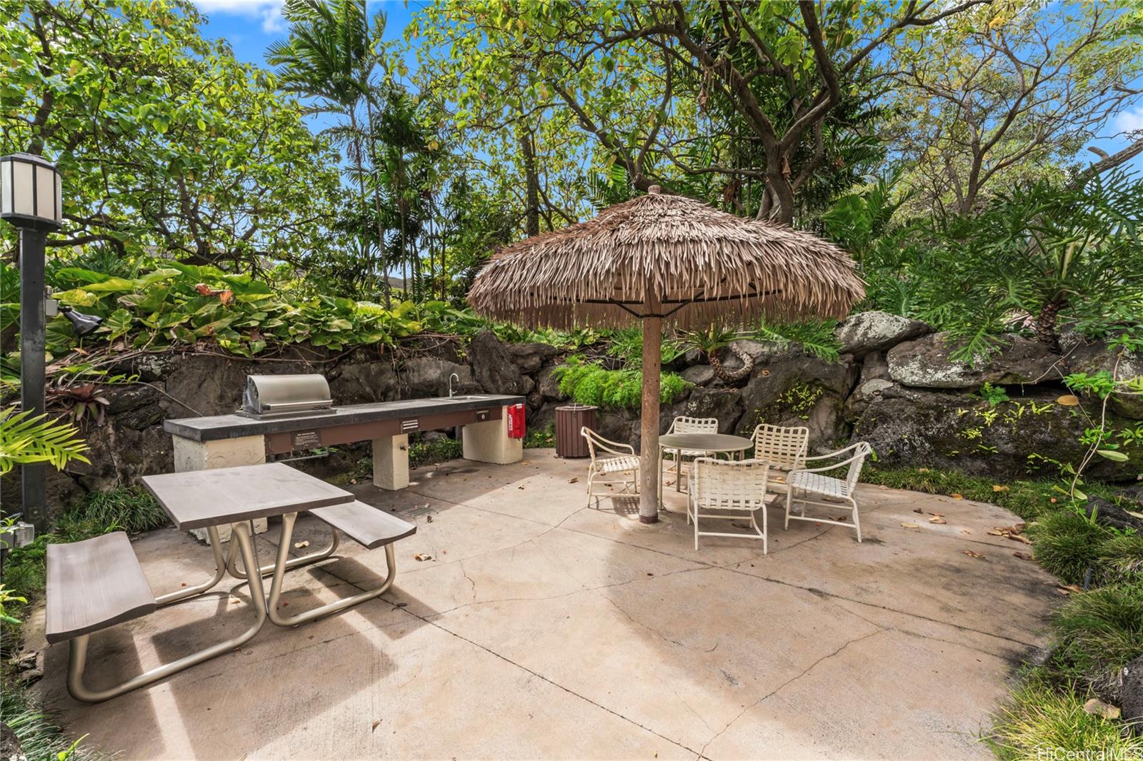 Mauna Luan condo # 1/2H, Honolulu, Hawaii - photo 16 of 25