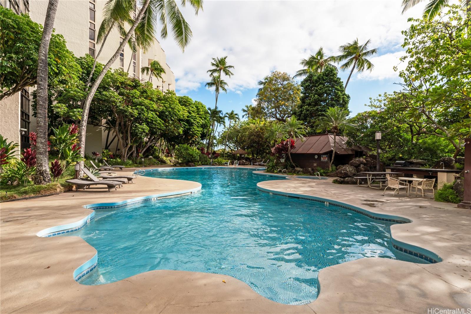 Mauna Luan condo # 1/2H, Honolulu, Hawaii - photo 17 of 25