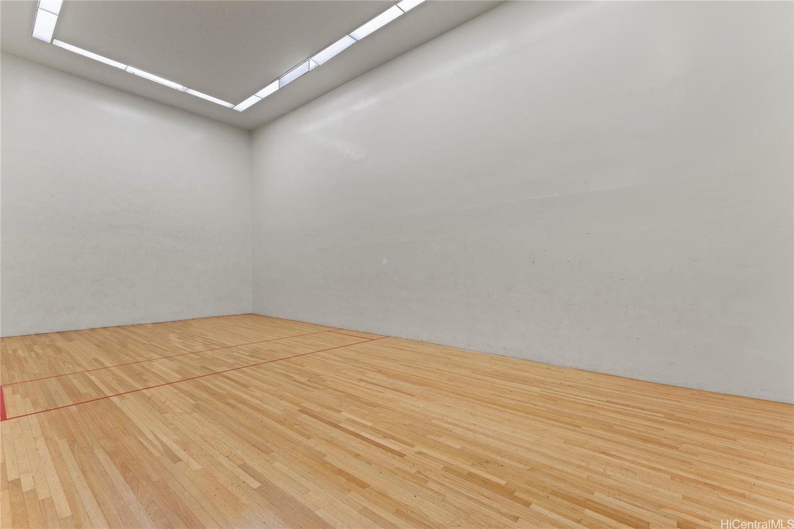 Mauna Luan condo # 1/2H, Honolulu, Hawaii - photo 22 of 25