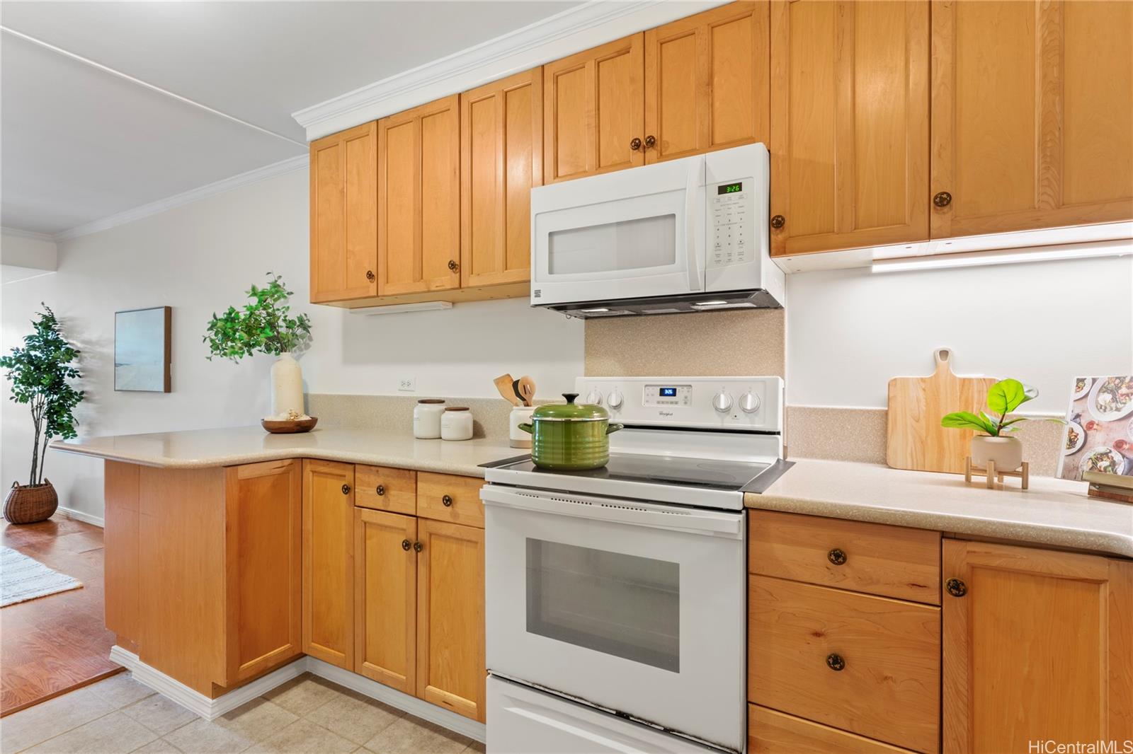 Mauna Luan condo # 1/2H, Honolulu, Hawaii - photo 4 of 25