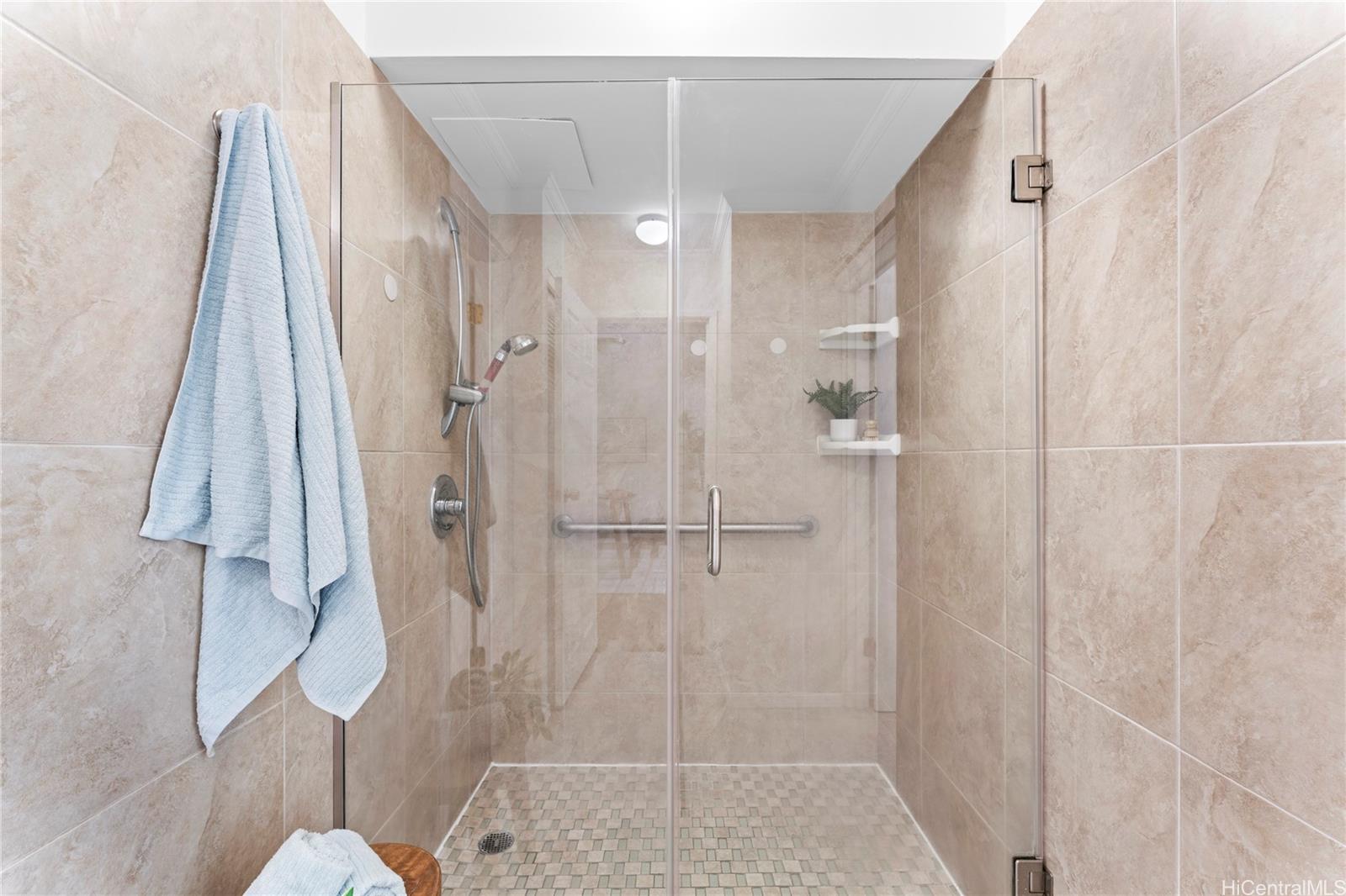 Mauna Luan condo # 1/2H, Honolulu, Hawaii - photo 9 of 25