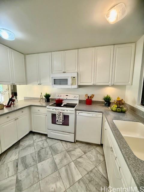 Mauna Luan condo # 1-5G, Honolulu, Hawaii - photo 4 of 13