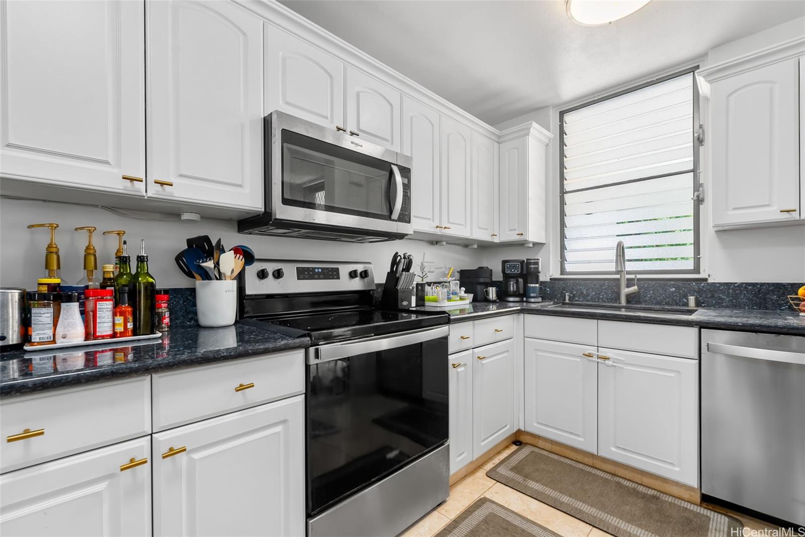 Mauna Luan condo # 1/7H, Honolulu, Hawaii - photo 6 of 23