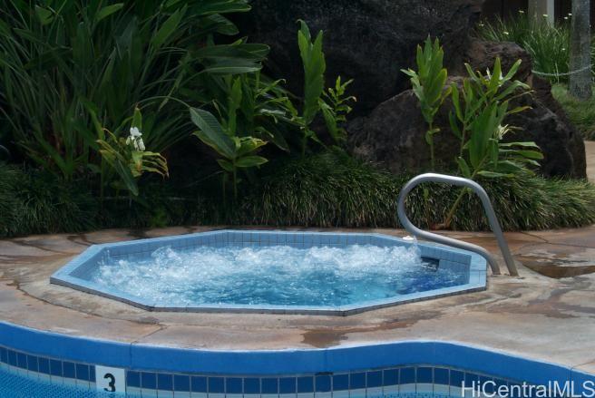 501 Hahaione St Honolulu - Rental - photo 14 of 17