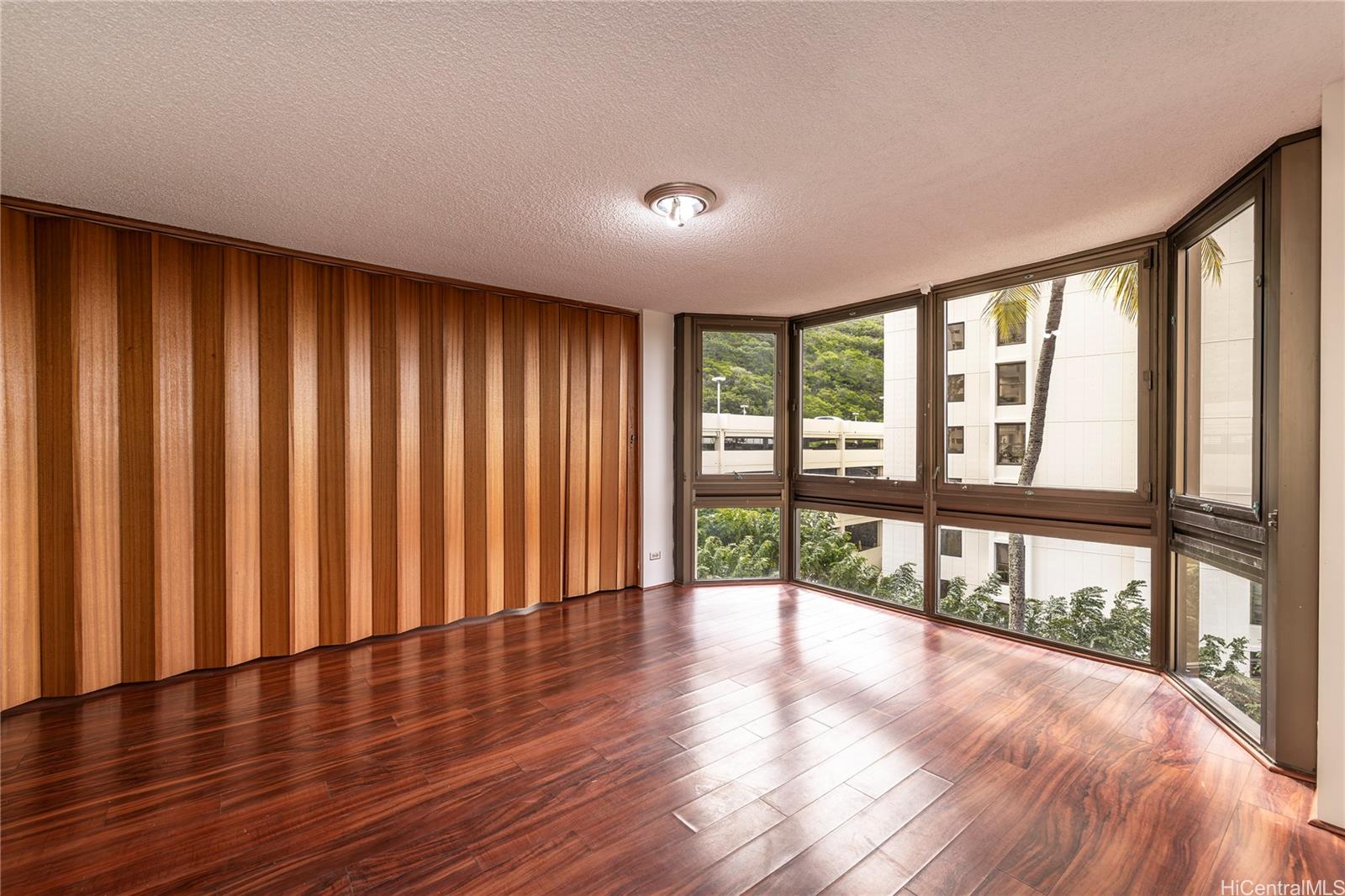 Mauna Luan condo # 6L, Honolulu, Hawaii - photo 6 of 25