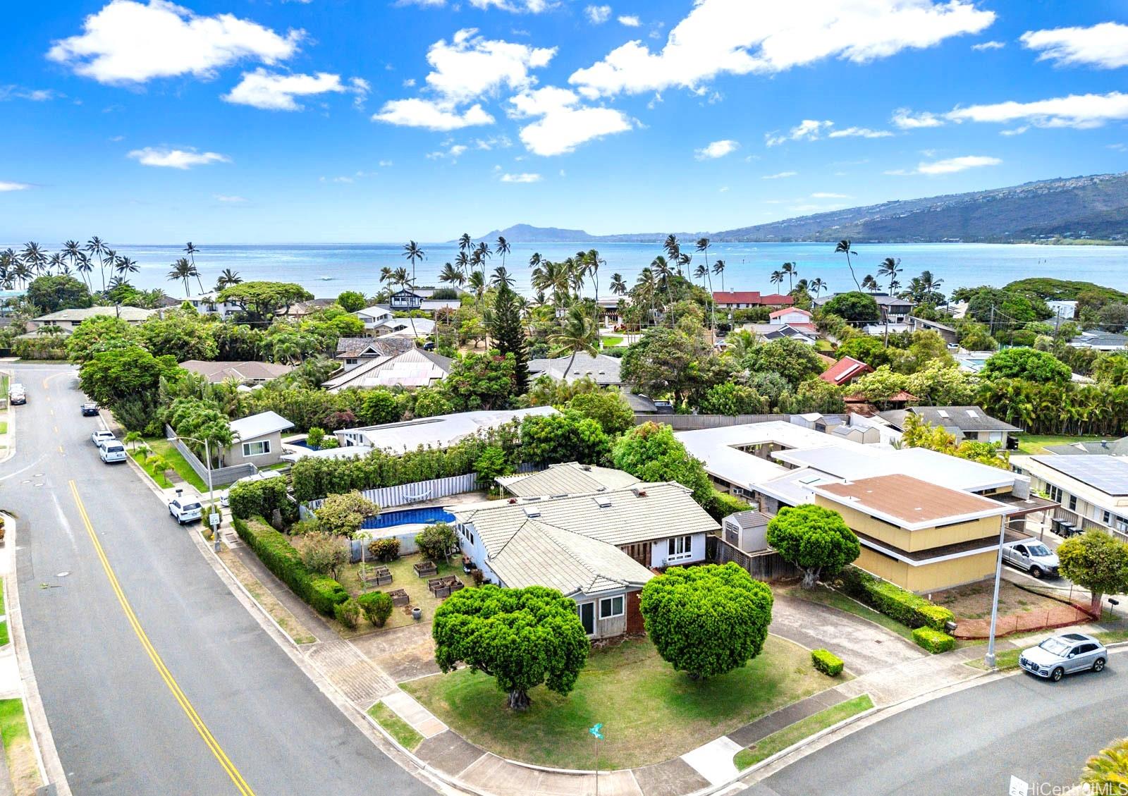 502  Poipu Drive Triangle, Hawaii Kai home - photo 13 of 23