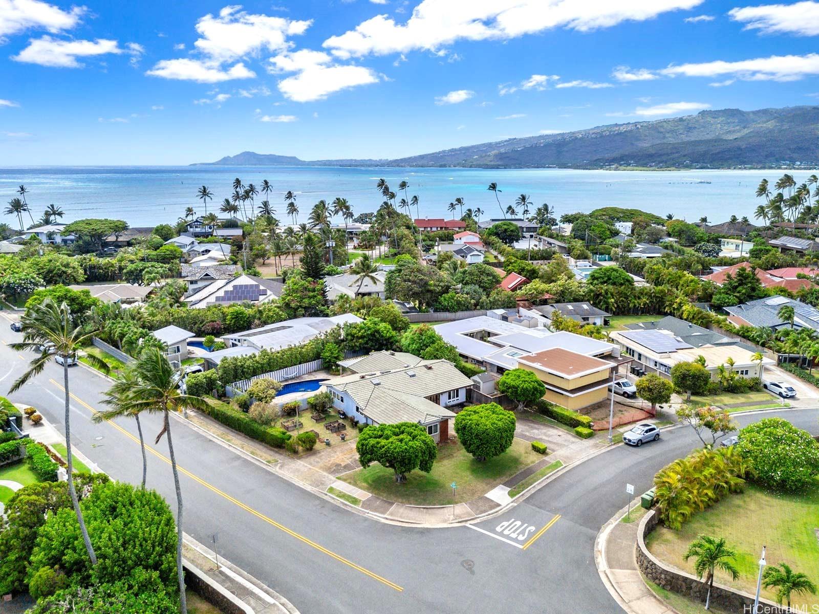 502  Poipu Drive Triangle, Hawaii Kai home - photo 16 of 23