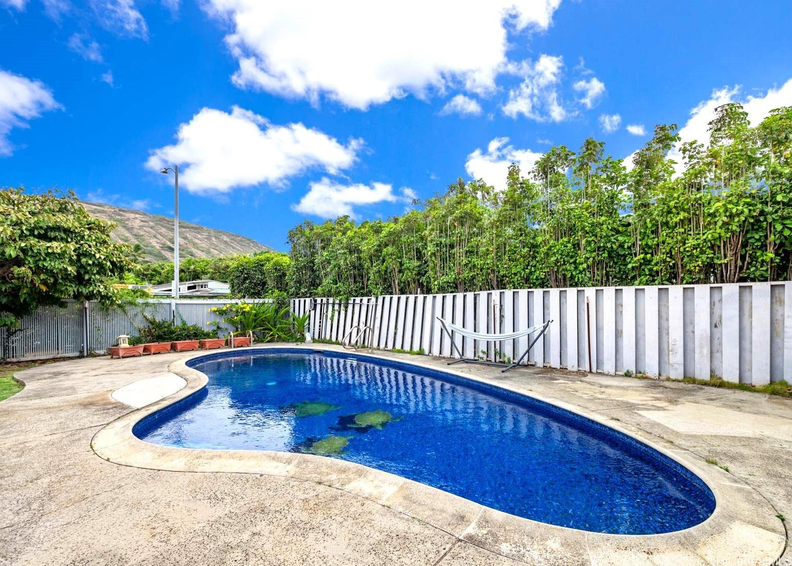 502  Poipu Drive Triangle, Hawaii Kai home - photo 18 of 23