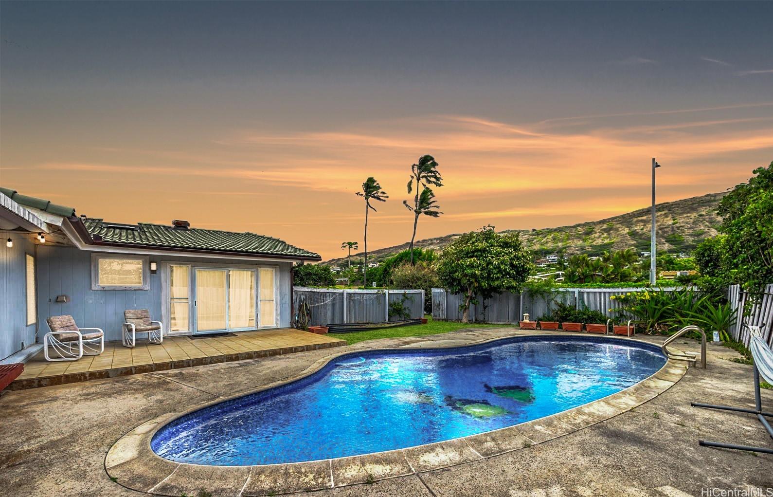 502  Poipu Drive Triangle, Hawaii Kai home - photo 7 of 23