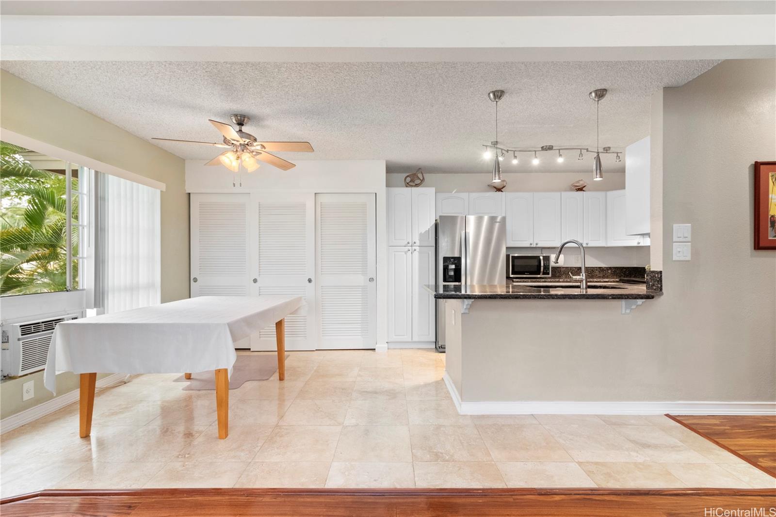 Crosspointe B-1 condo # 14D, Honolulu, Hawaii - photo 9 of 11