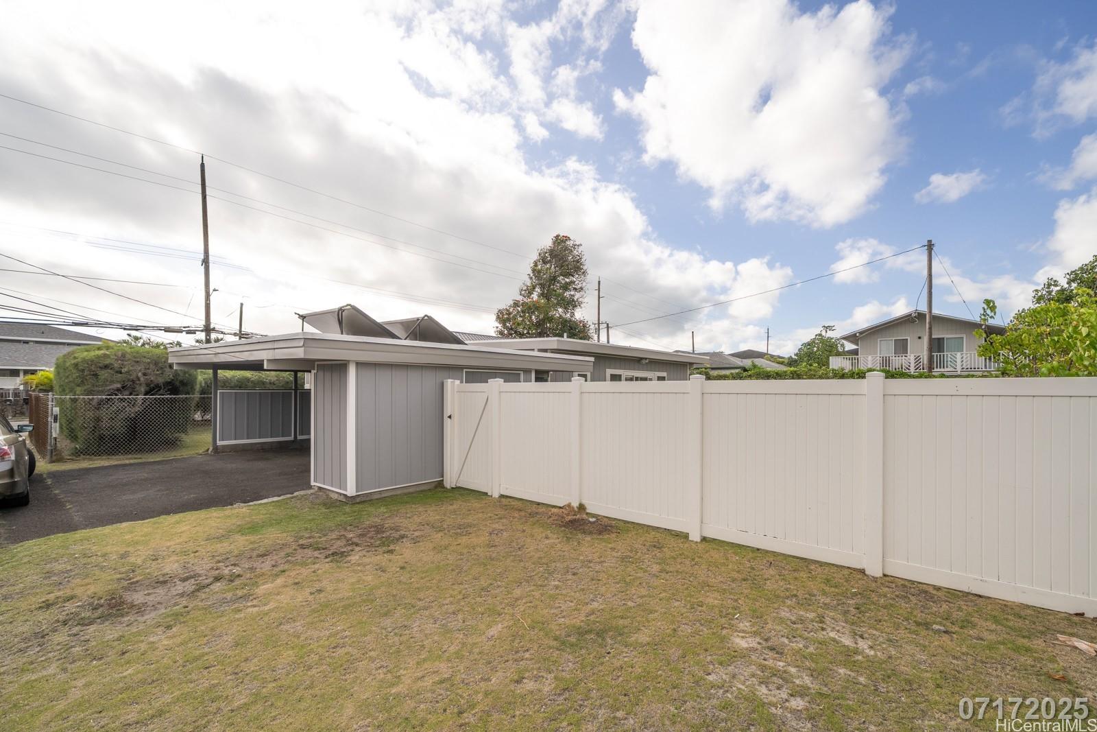 505 Kuaaina Way Kailua - Rental - photo 2 of 25