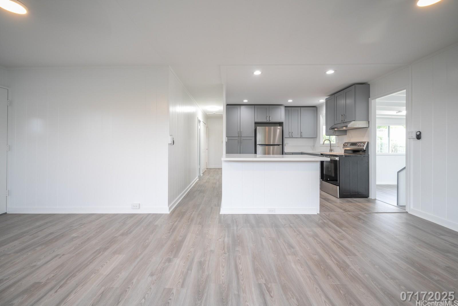505 Kuaaina Way Kailua - Rental - photo 11 of 25