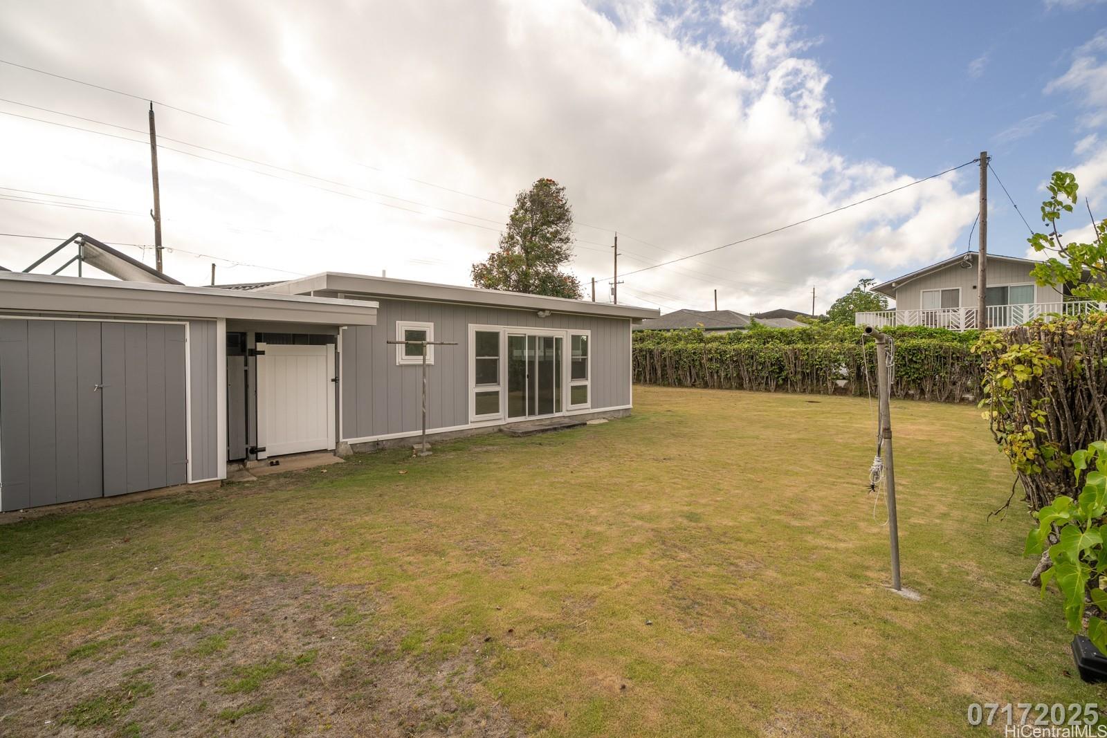 505 Kuaaina Way Kailua - Rental - photo 5 of 25