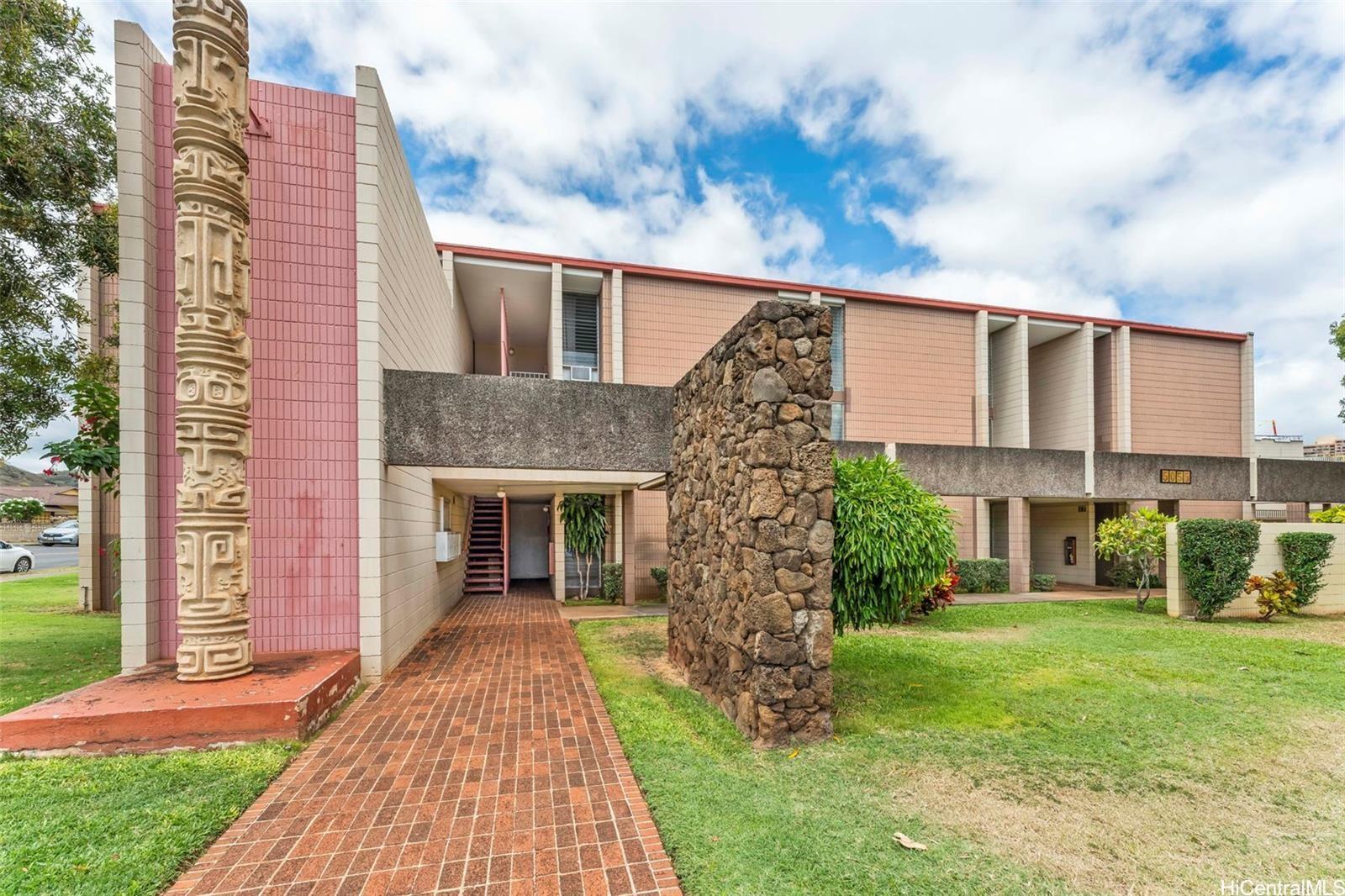 Three Regents condo # D226, Honolulu, Hawaii - photo 15 of 17