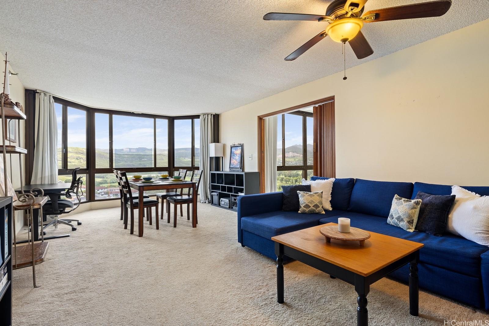 Country Club Plaza condo # 1409, Honolulu, Hawaii - photo 2 of 23