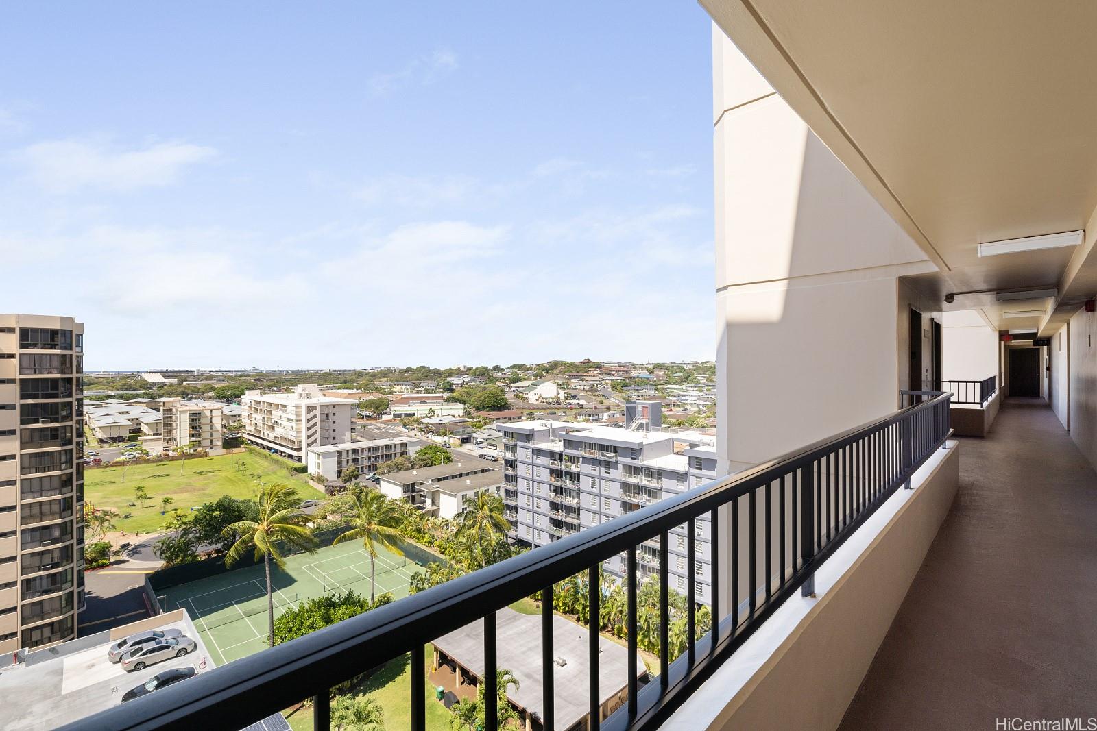 Country Club Plaza condo # 1409, Honolulu, Hawaii - photo 17 of 23