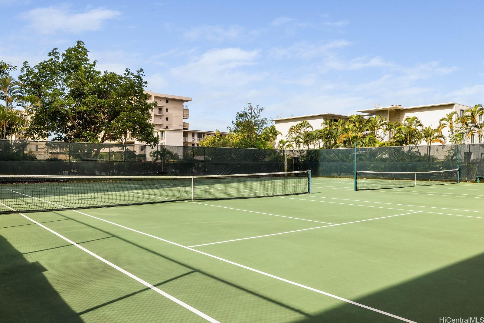 Country Club Plaza condo # 1409, Honolulu, Hawaii - photo 20 of 23