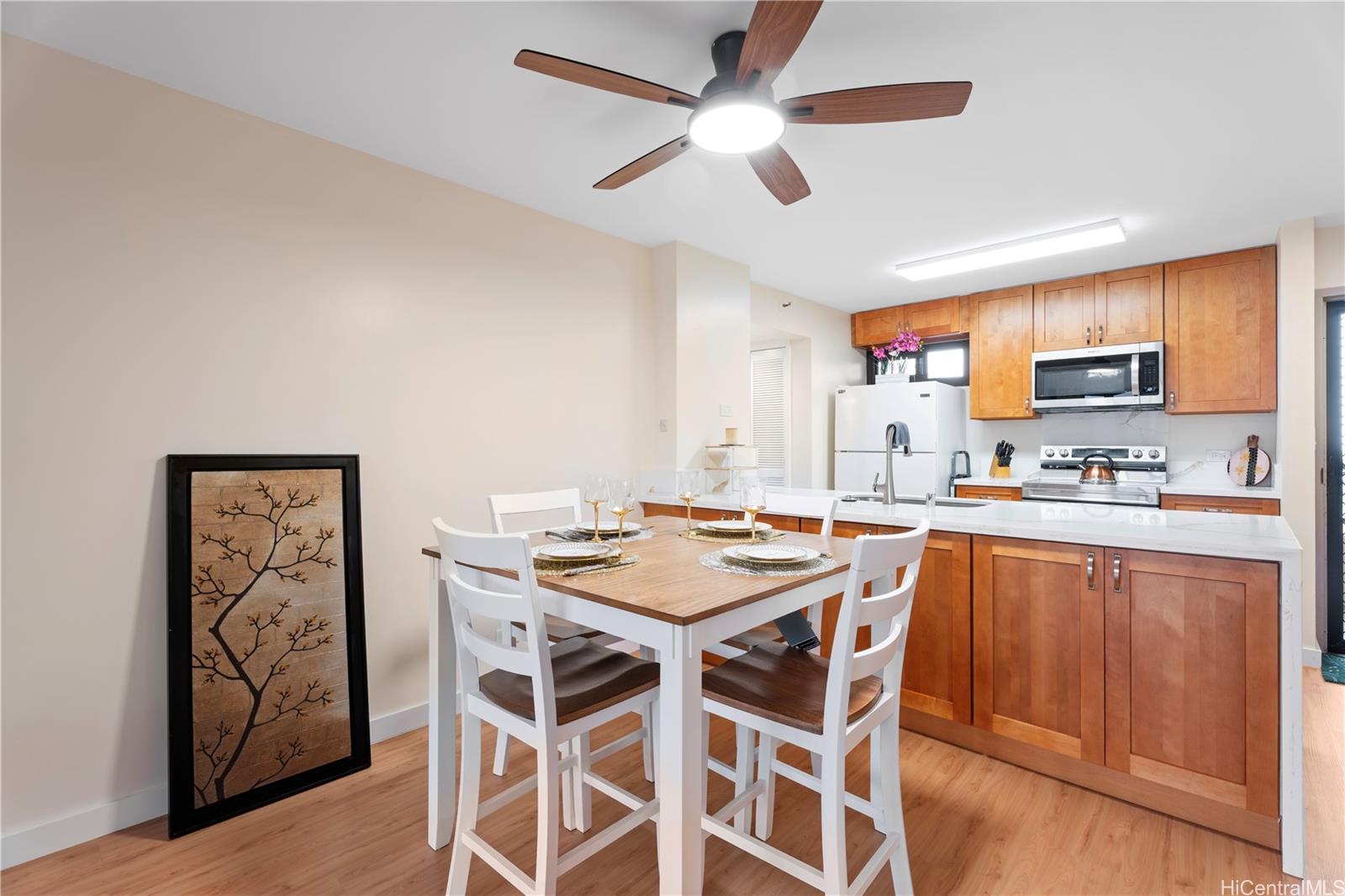 5070 Likini St Honolulu - Rental - photo 7 of 24