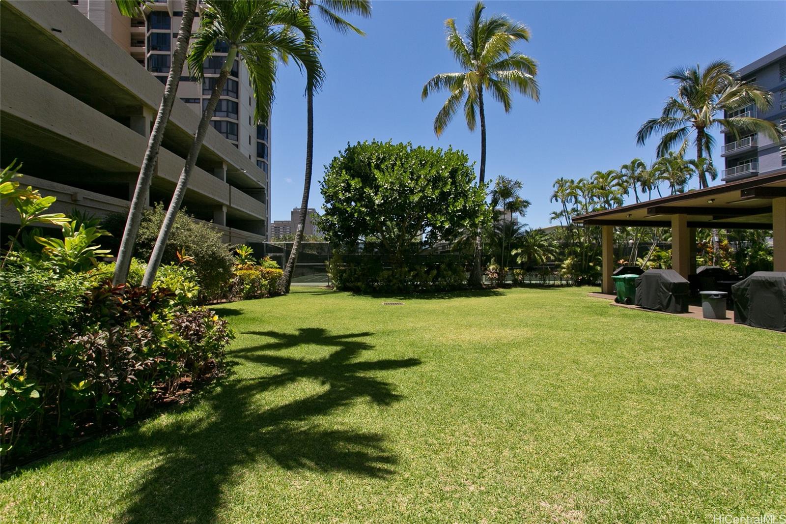 Country Club Plaza condo # 308, Honolulu, Hawaii - photo 18 of 21