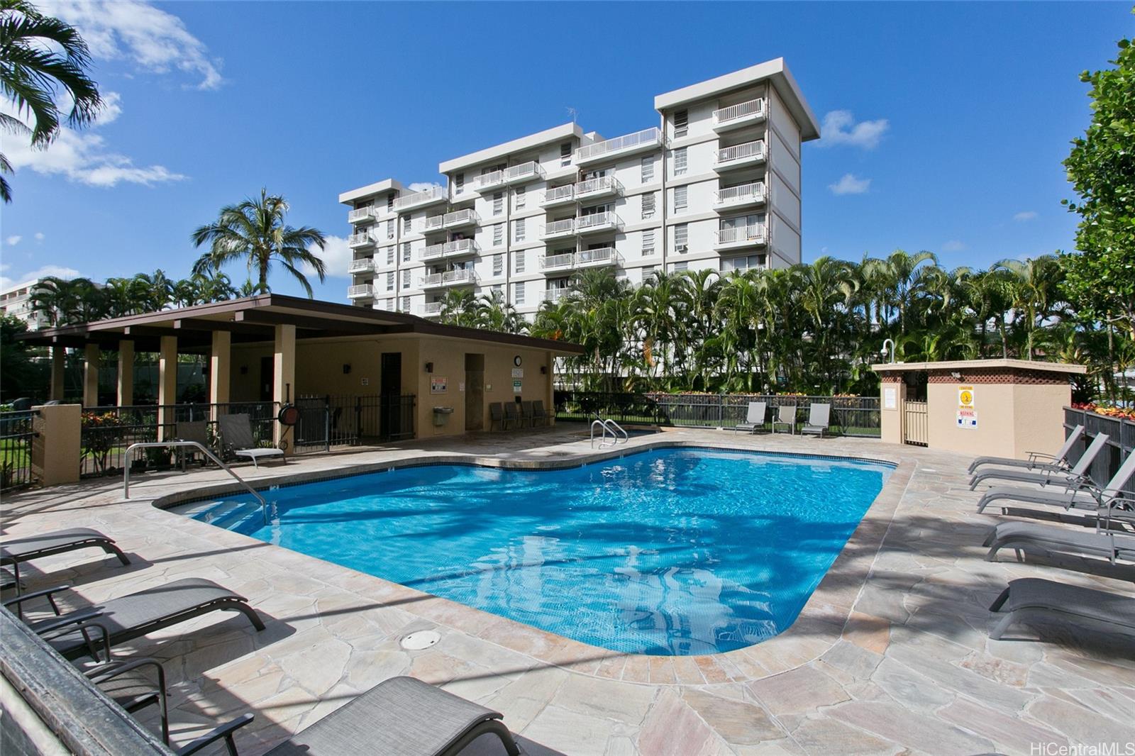 Country Club Plaza condo # 308, Honolulu, Hawaii - photo 19 of 21