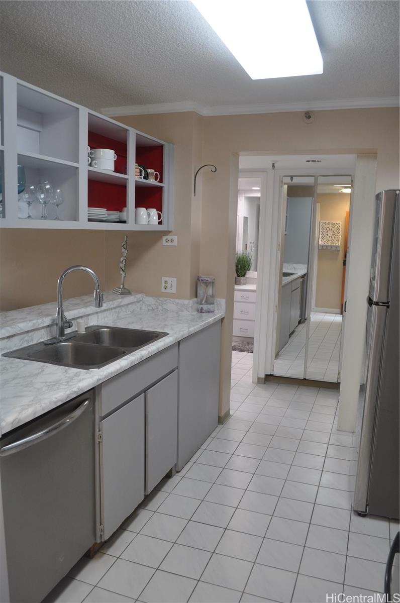 5070 Likini Street Honolulu - Rental - photo 15 of 25